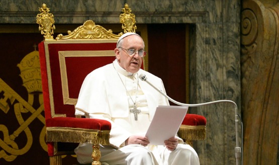papa_francesco_domus_555
